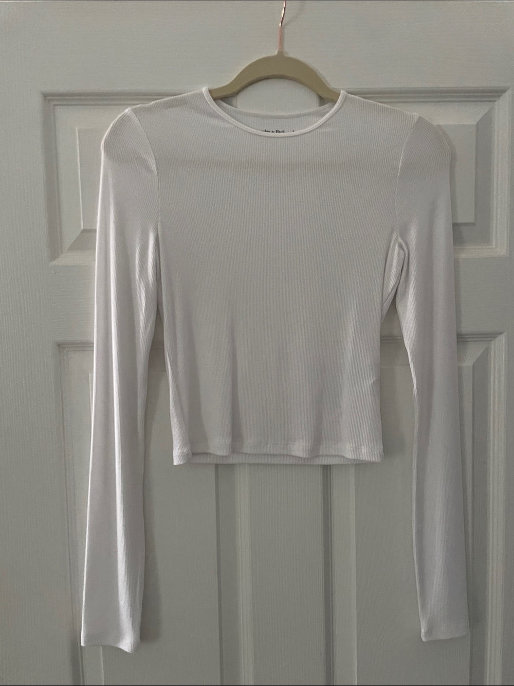 Abercrombie Long Sleeve White Ribbed Crop Top